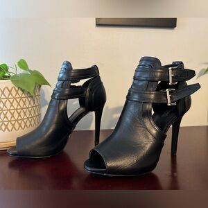 Michael Kors ~ Gently Used, Blaze Open Toe Bootie Leather Size 7